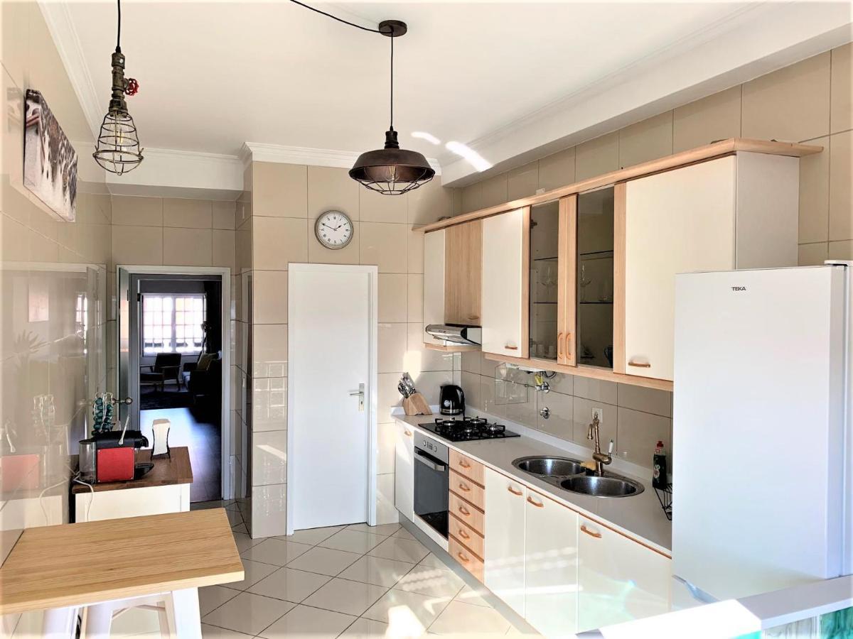 Charm City Center Apt 140M2 & Free Parking Apartment บรากา ภายนอก รูปภาพ