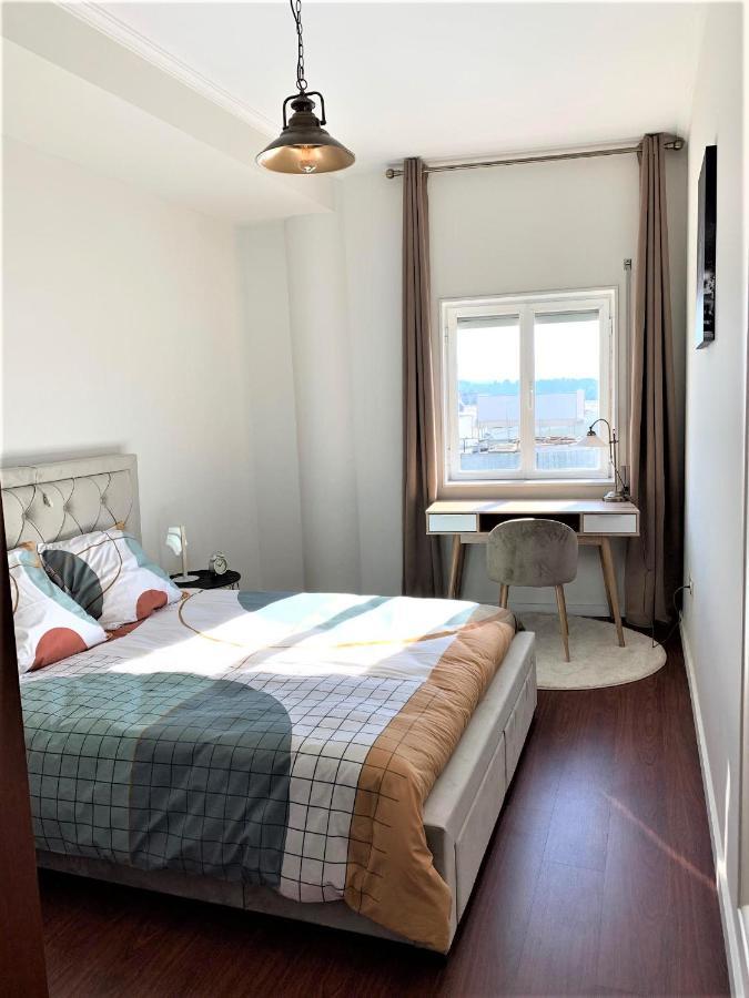 Charm City Center Apt 140M2 & Free Parking Apartment บรากา ภายนอก รูปภาพ