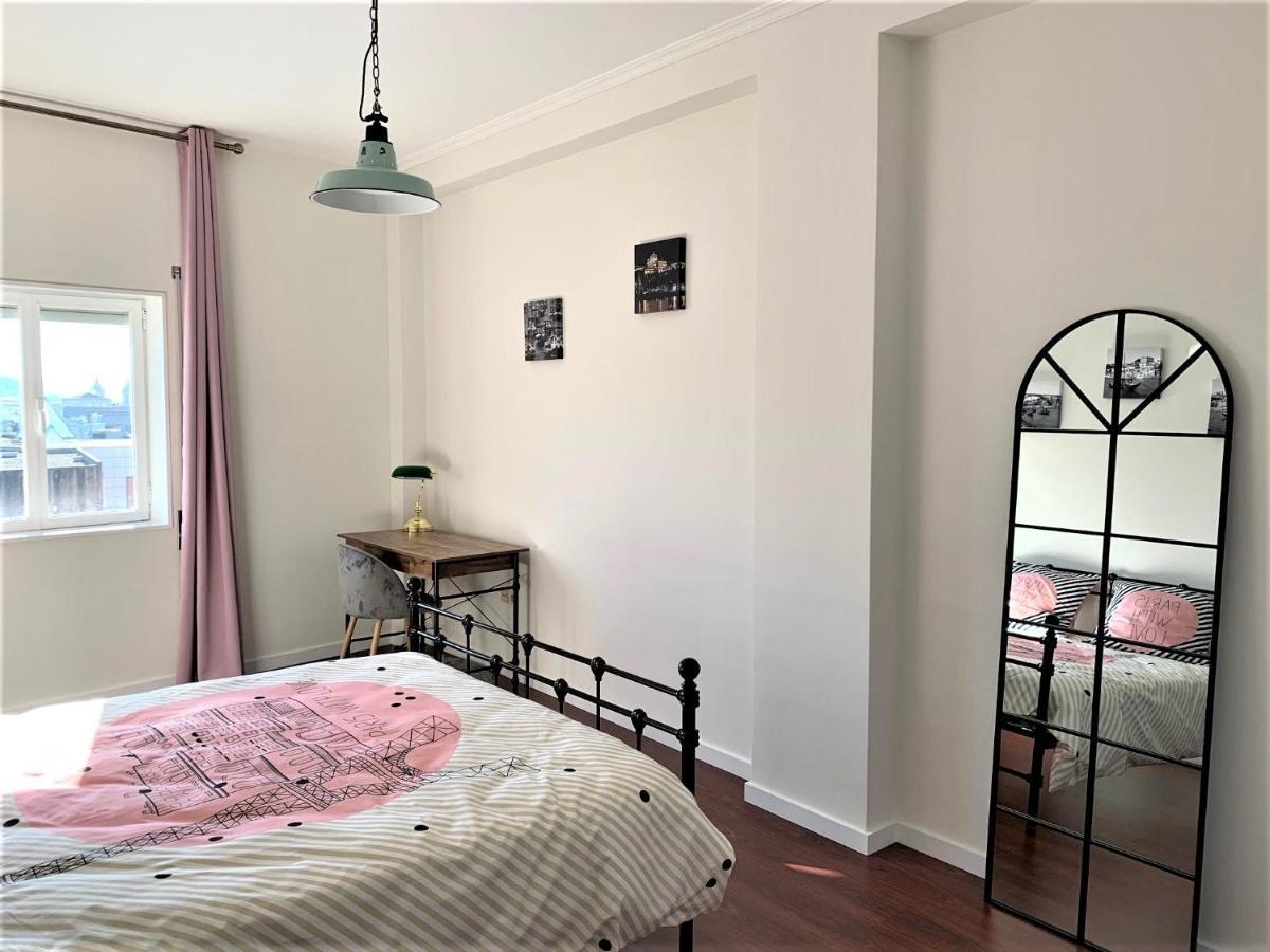 Charm City Center Apt 140M2 & Free Parking Apartment บรากา ภายนอก รูปภาพ